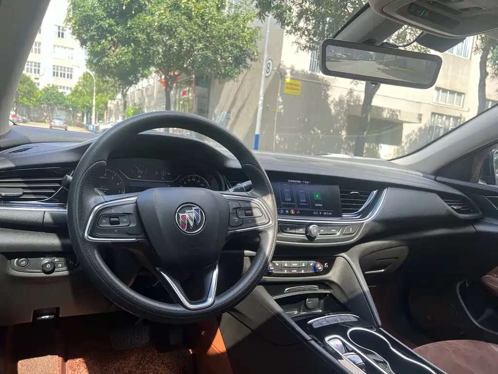 Buick Regal 2022 — фото 7