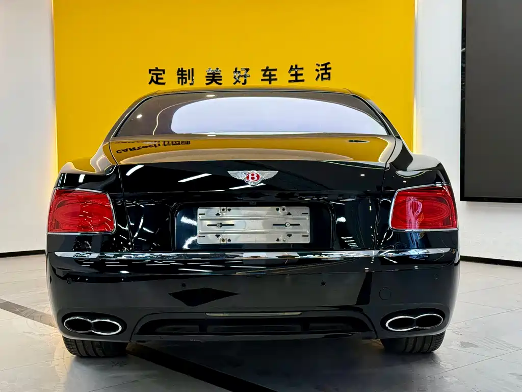 Bentley Flying Spur 2018 — фото 18