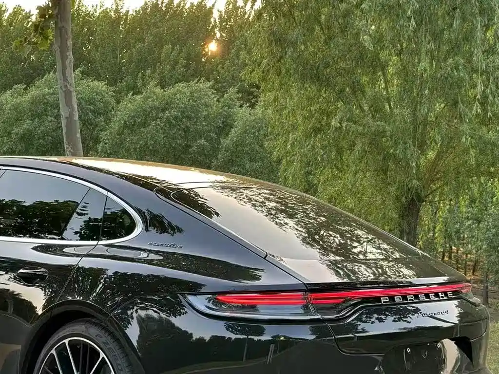 Porsche Panamera 2024 — фото 2