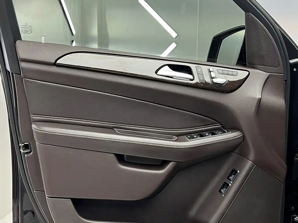 Mercedes-Benz GLS 2019 — фото 9