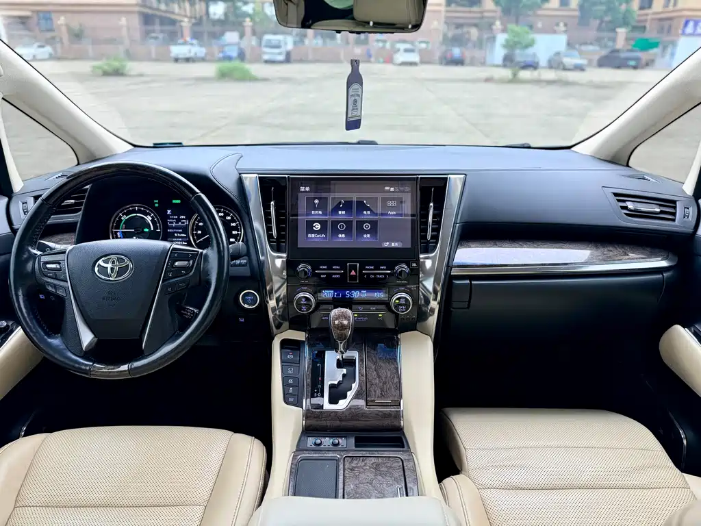 Toyota Vellfire 2021 — фото 11