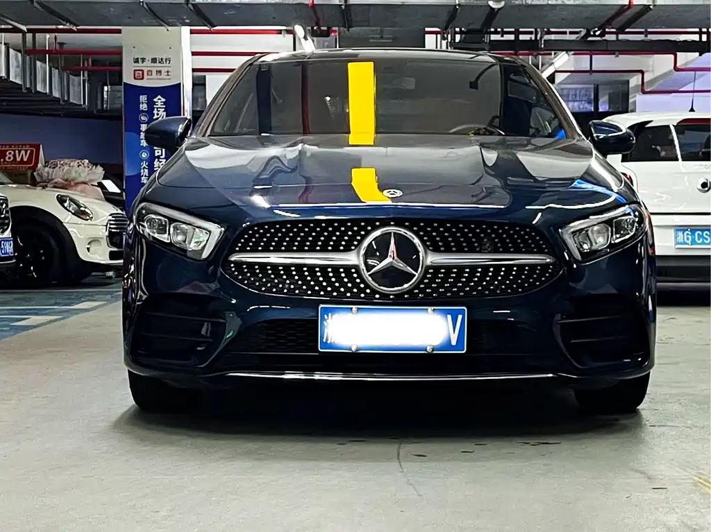 Mercedes-Benz A-Class 2019 — фото 2