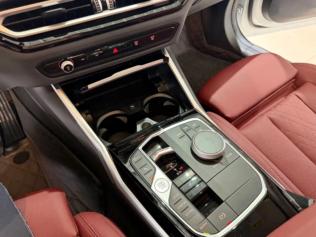 BMW 3 Series 2023 — фото 15