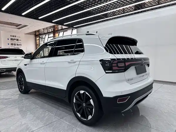 Volkswagen Tacqua 2021
