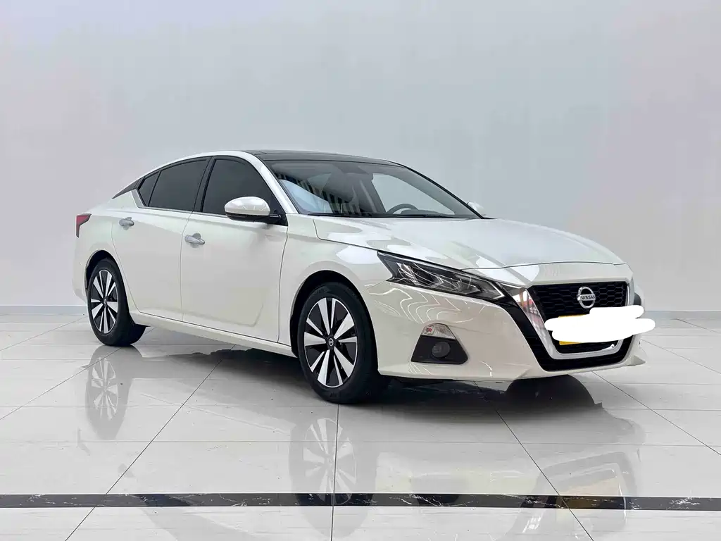Nissan Teana 2022