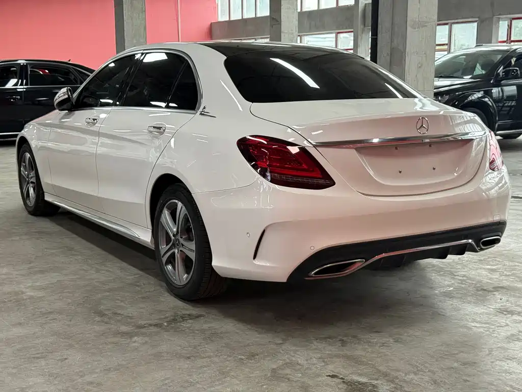 Mercedes-Benz C-Class 2019 — фото 14