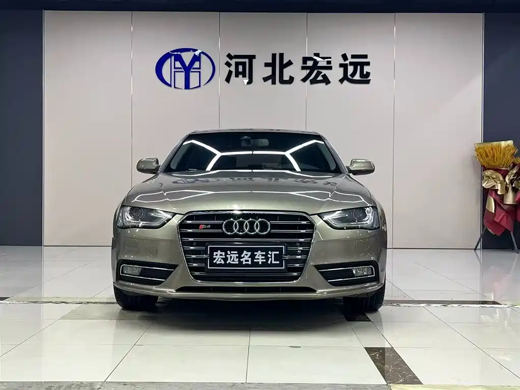 Audi A4L 2013