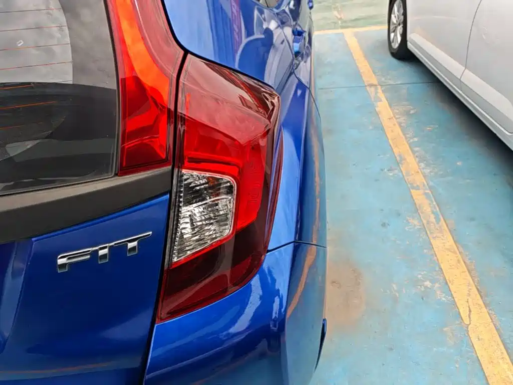 Honda Fit 2017 — фото 8
