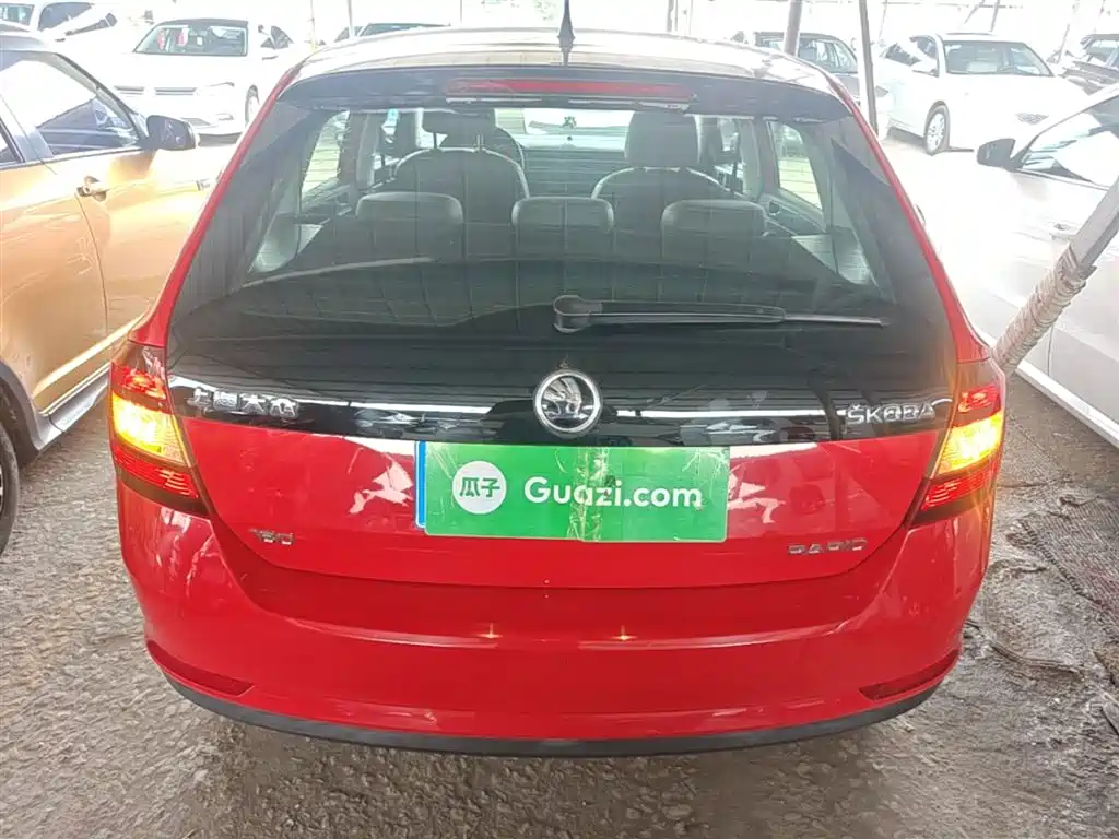 Skoda Rapid Spaceback 2016 — фото 6