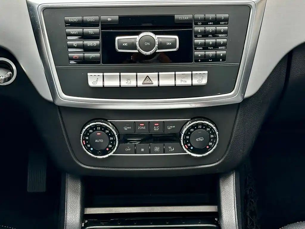 Mercedes-Benz M-Class 2013 — фото 14
