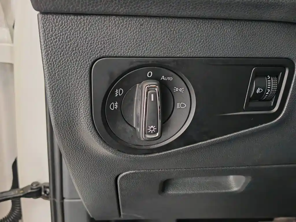 Volkswagen Tiguan L 2017 — фото 21