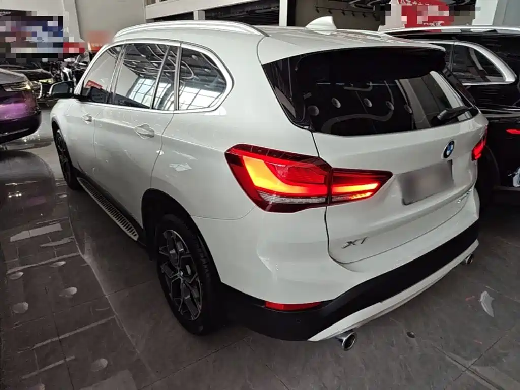 BMW X1 2021 — фото 5