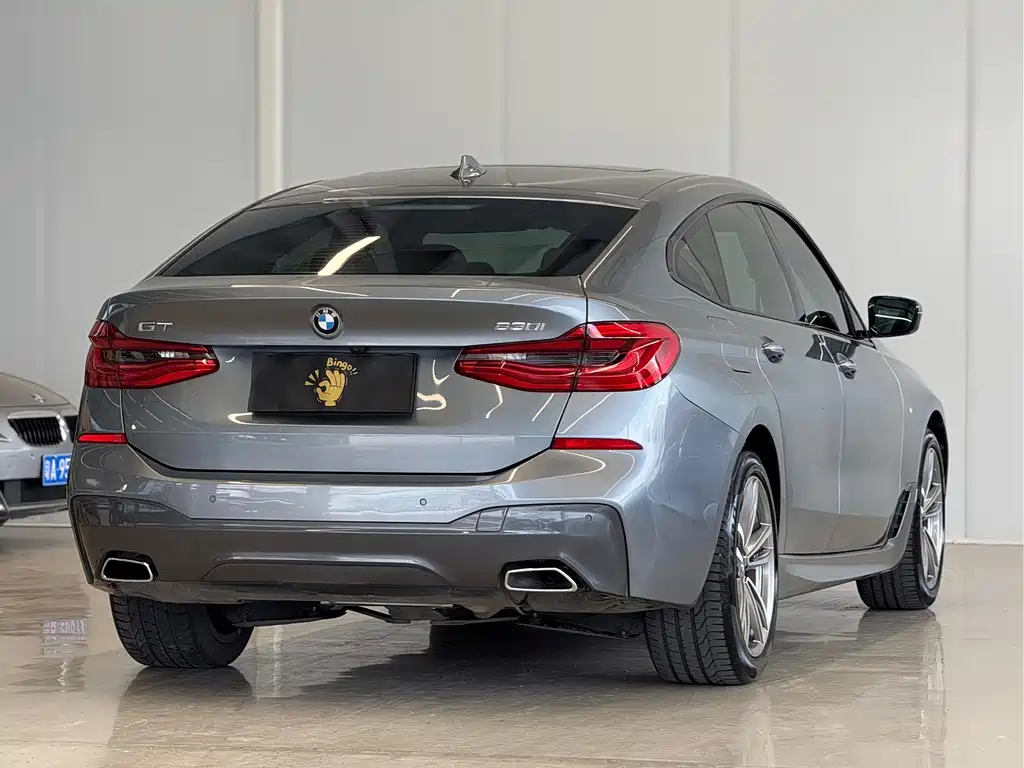 BMW 6 Series GT 2018 — фото 28