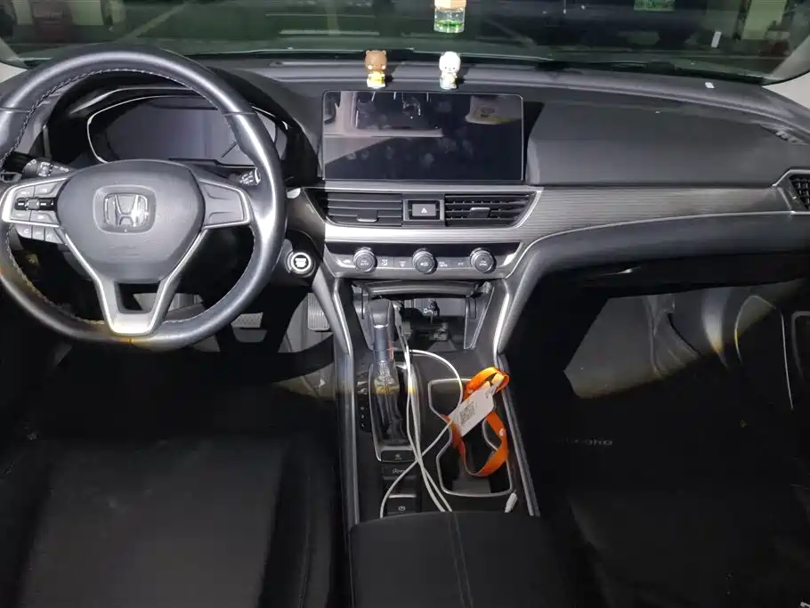 Honda Accord 2022 — фото 12