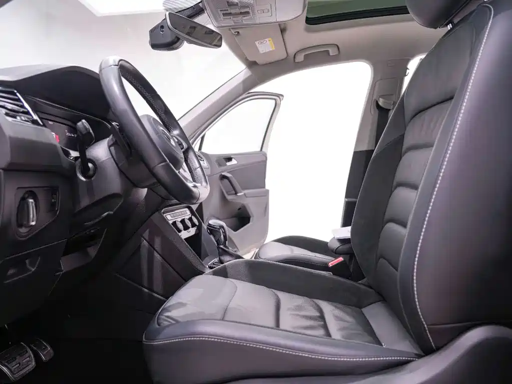 Volkswagen Tiguan L 2020 — фото 24