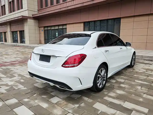 Mercedes-Benz C-Class 2017