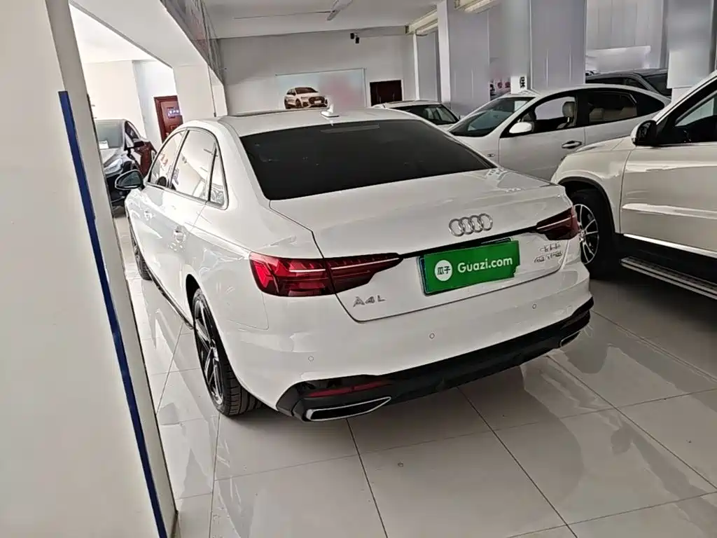 Audi A4L 2024