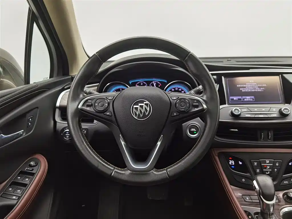 Buick Envision Plus 2017 — фото 11