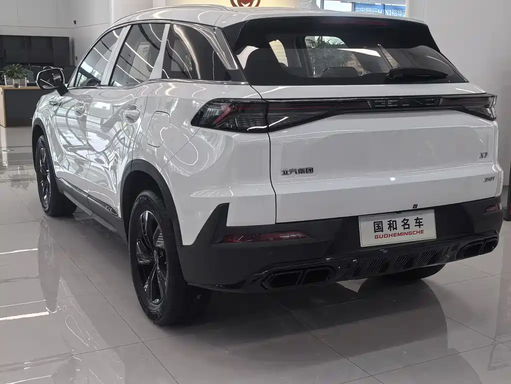 BAIC X7 — фото 16
