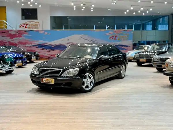 Mercedes-Benz S-Class 2004