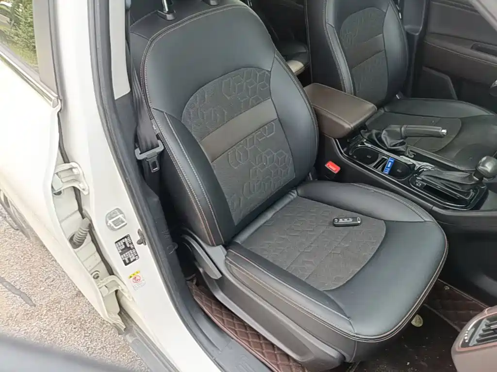 GAC Trumpchi GS3 2021 — фото 25