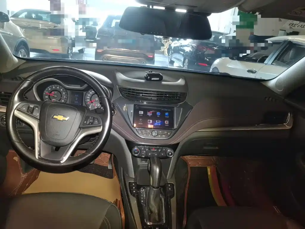 Chevrolet Malibu 2018 — фото 10
