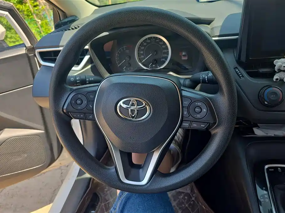 Toyota Corolla 2022 — фото 15