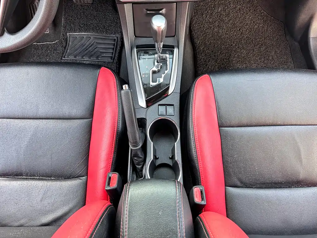 Toyota Corolla 2016 — фото 13