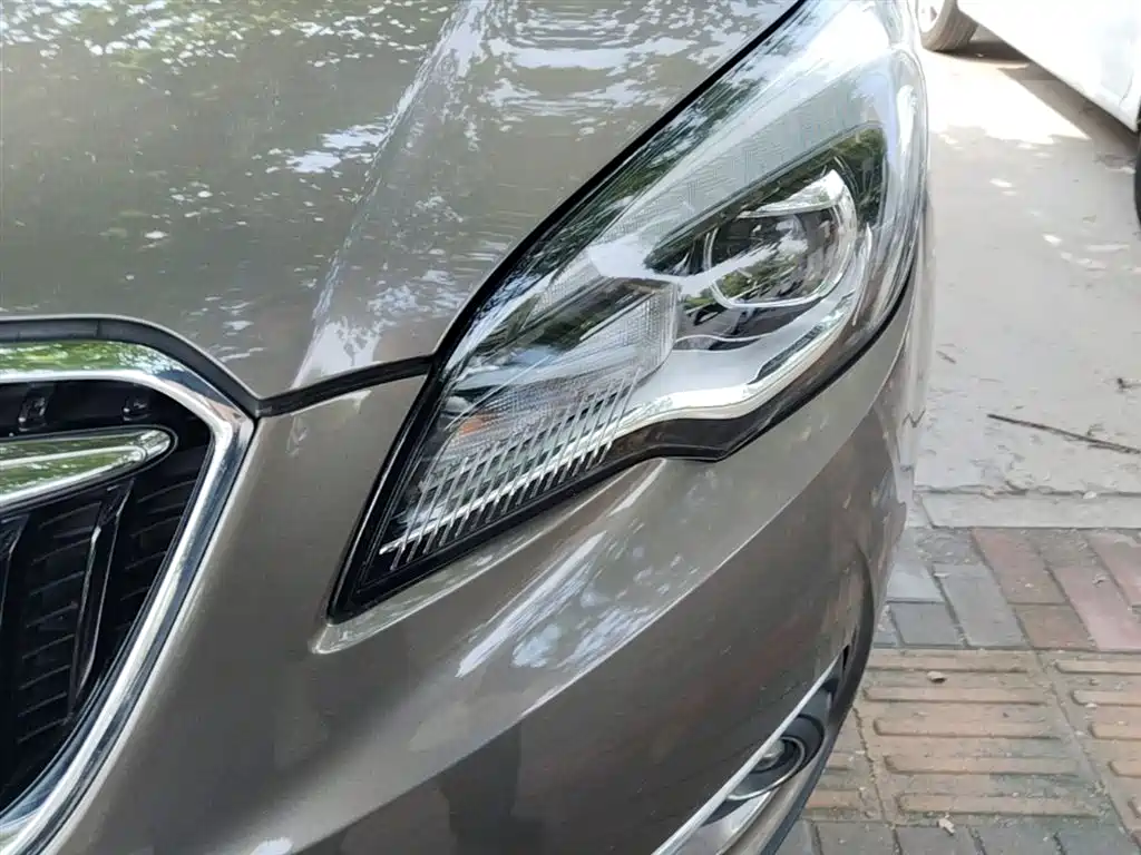 Buick Envision Plus 2018 — фото 24