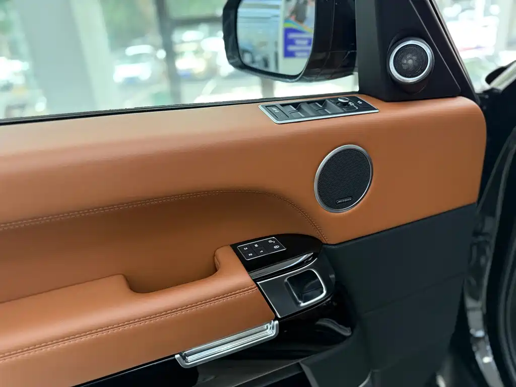 Land Rover Range Rover 2017 — фото 19