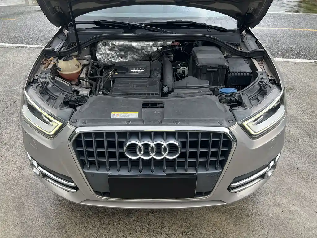 Audi Q3 2016 — фото 15
