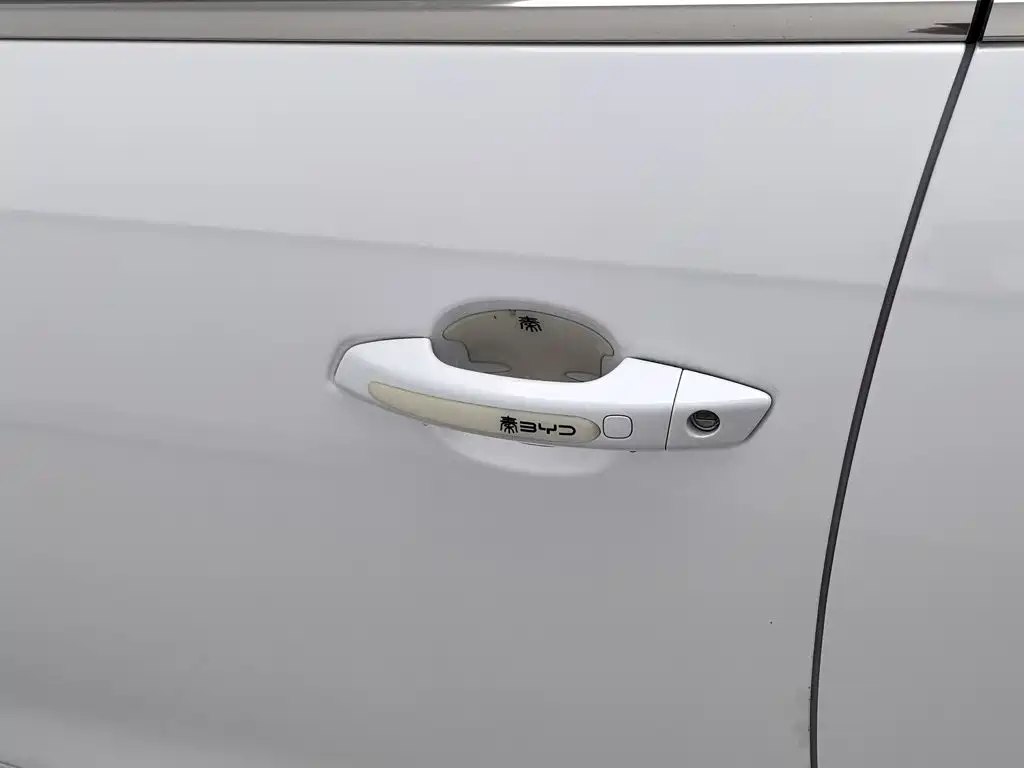 BYD Qin PLUS 2023 — фото 18