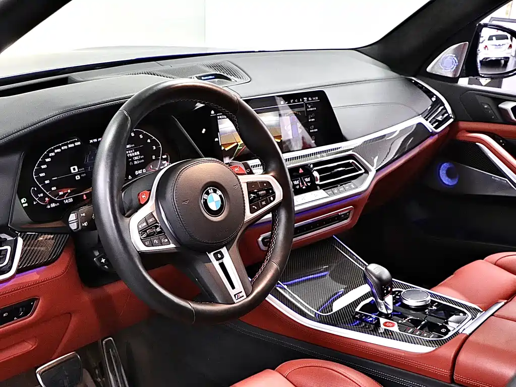 BMW X5 M 2023 — фото 11