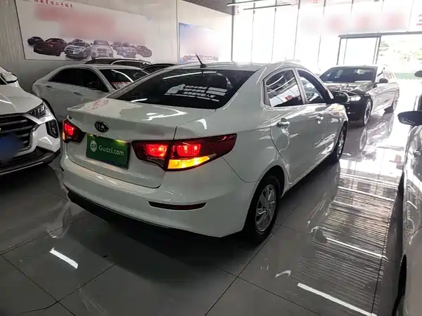 Kia K2 2015
