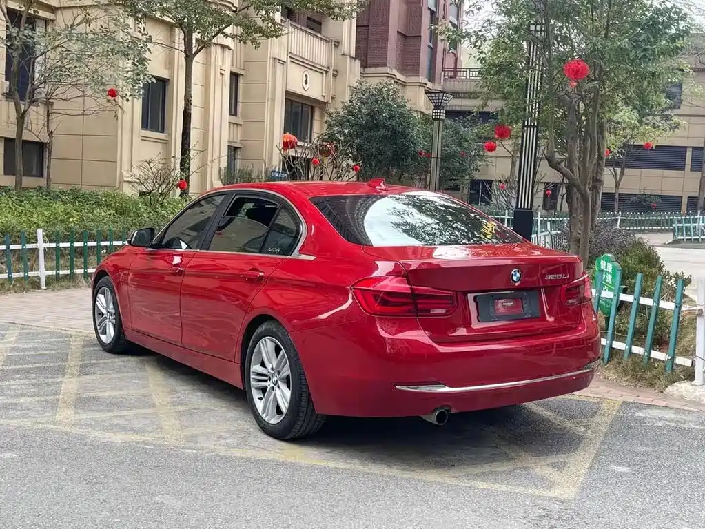 BMW 3 Series 2016 — фото 9