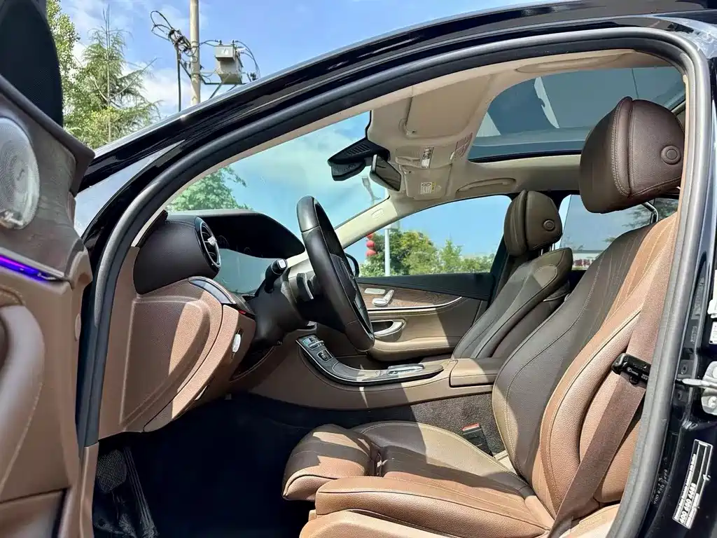 Mercedes-Benz E-Class 2021