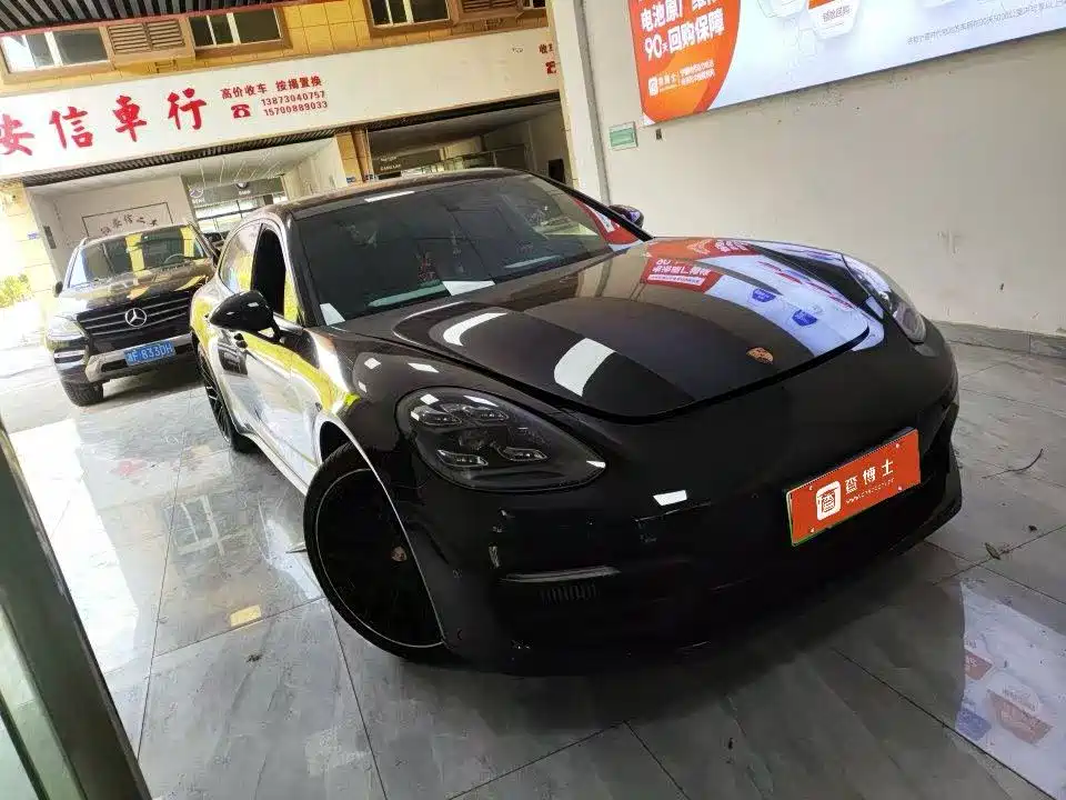 Porsche Panamera Hybrid 2022