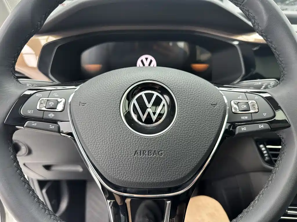 Volkswagen Tharu 2022 — фото 14