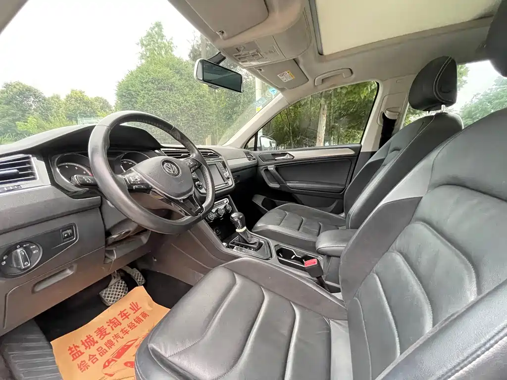 Volkswagen Tiguan L 2018 — фото 8