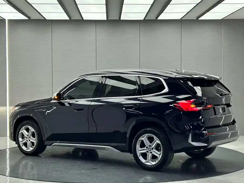BMW X1 2023 — фото 3