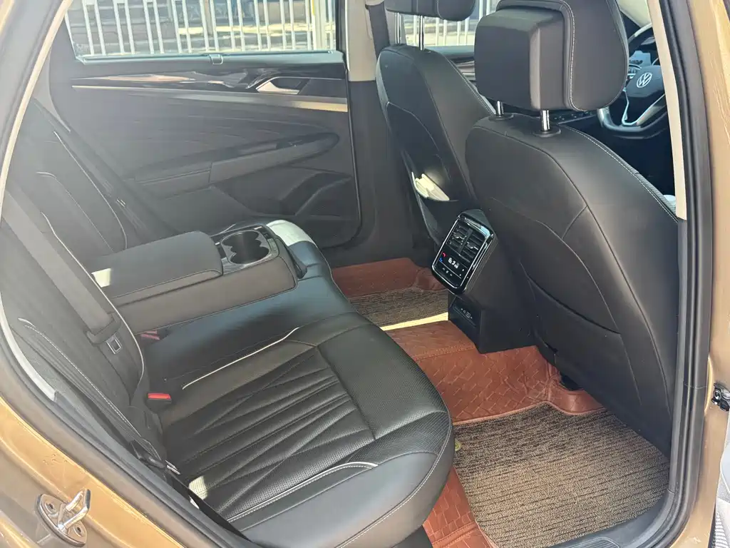 Volkswagen Passat 2022