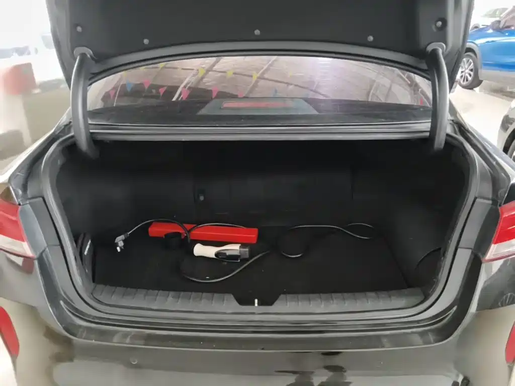 Kia K5 New Energy 2019 — фото 19
