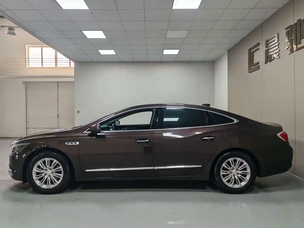 Buick LaCrosse 2018 — фото 7