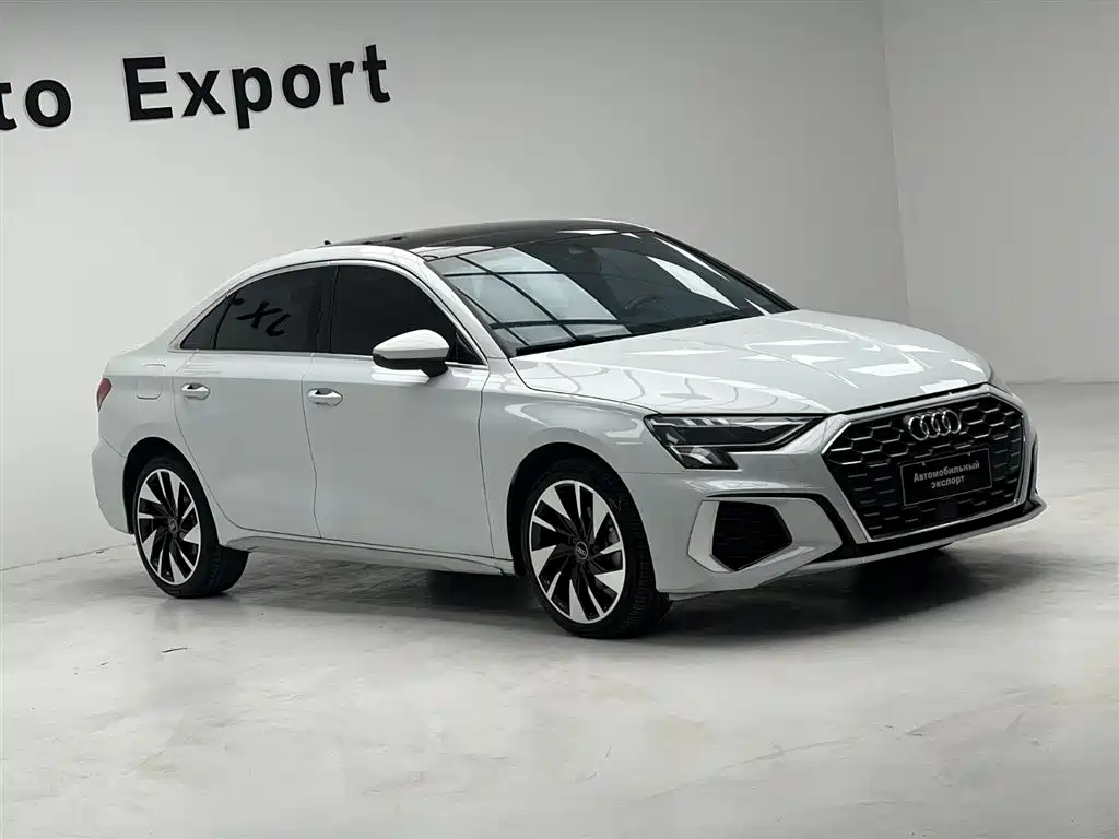 Audi A3 2023 — фото 11