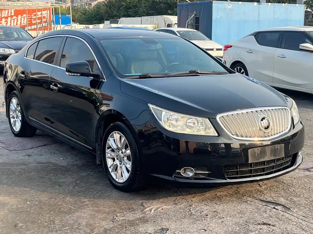 Buick LaCrosse 2012 — фото 3