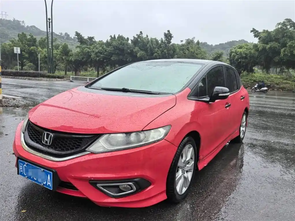 Honda Jade 2015