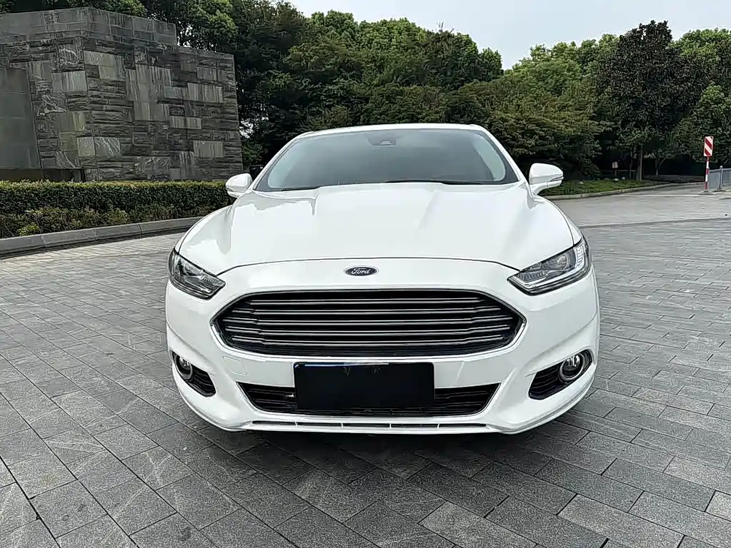 Ford Mondeo 2014 — фото 2