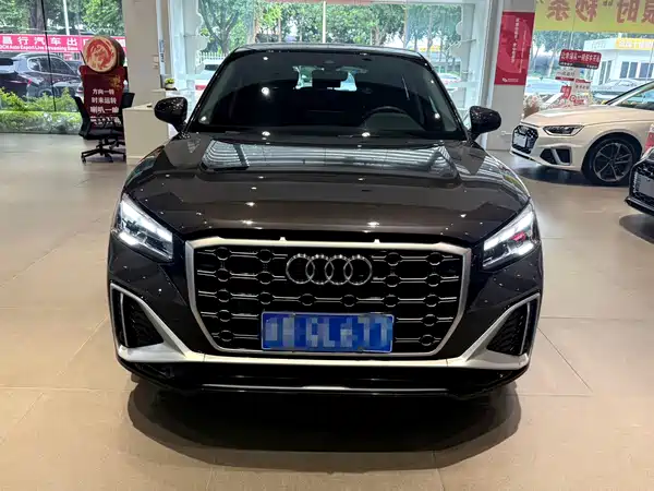 Audi Q2L 2022
