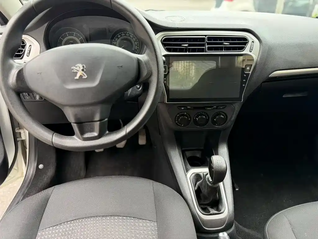 Peugeot 301 2015