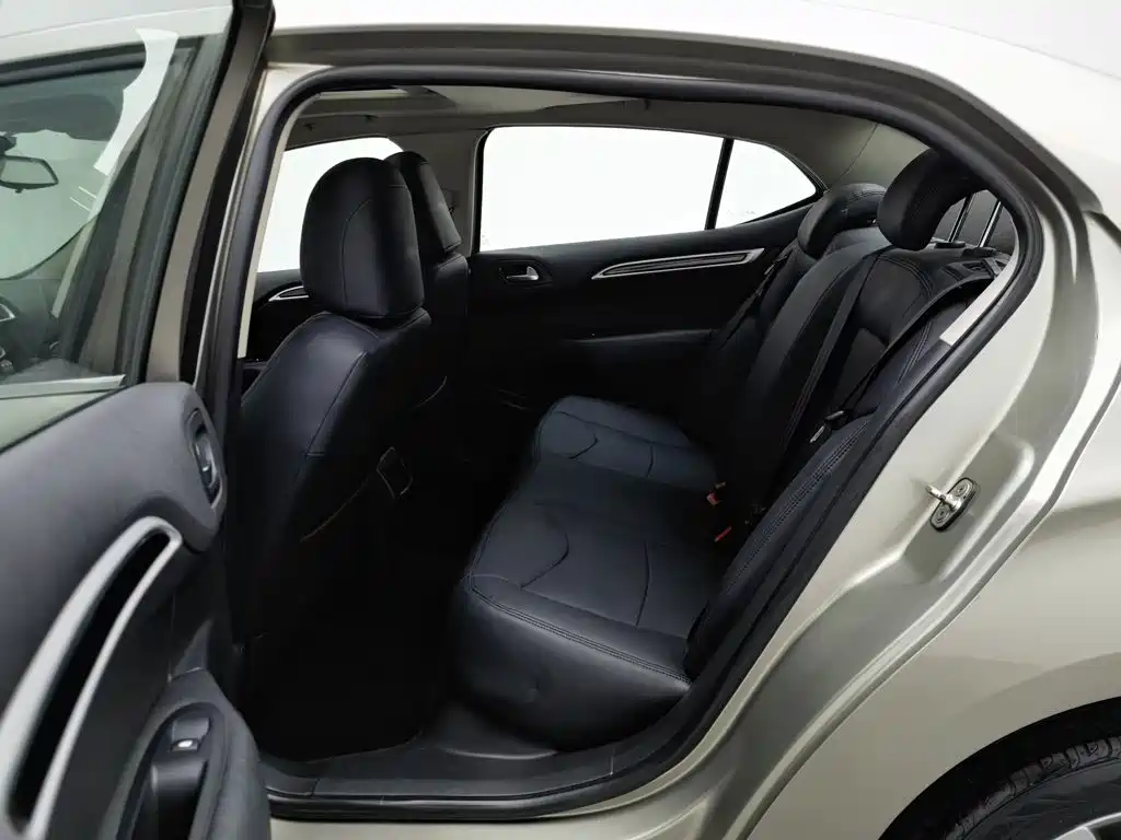 Citroën C4L 2014 — фото 15